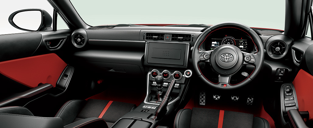 RZ (Interior color: Black x Red)