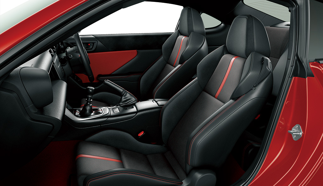 RZ (Interior color: Black x Red)