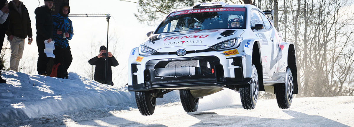 Yamamoto and Kogure show speed on snow